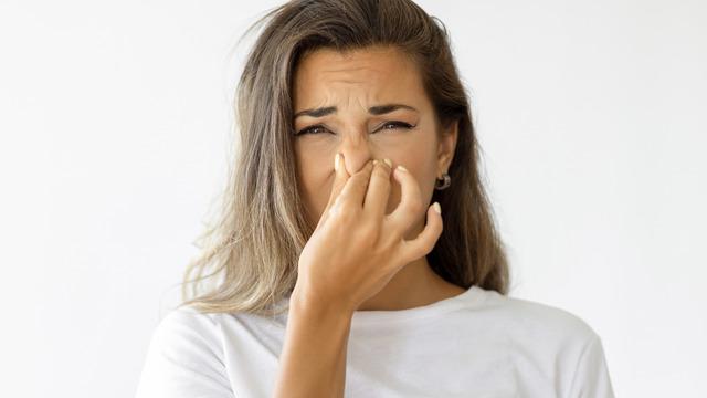 Sigara kokusu nasıl giderilir? Evdeki sigara kokusu nasıl geçer? En faydalı sigara kokusu giderme yöntemleri