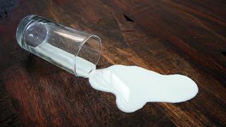 Süt kokusu nasıl çıkar? Süt kokusu nasıl giderilir? En faydalı süt kokusundan kurtulma yöntemleri