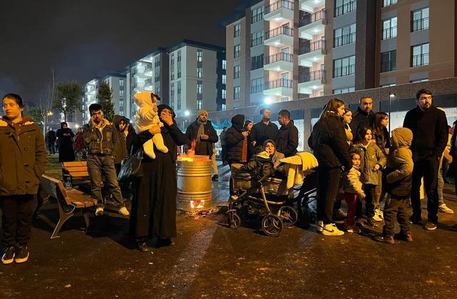 1400 kişinin can verdiği Ebrar Sitesi'nde de büyük acı vardı! ‘Küçük bir kıyamet gibiydi’