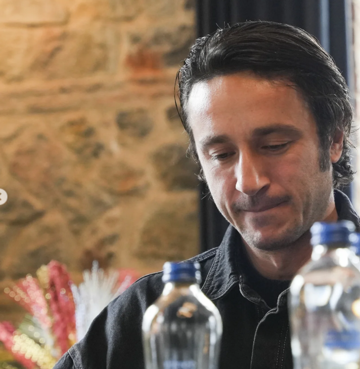 Eşref Rüya oyuncuları kimler? Efsane kadro gündemde... Demet Özdemir paylaştı G5