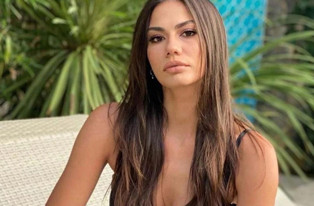 Eşref R&uuml;ya oyuncuları kimler? Efsane kadro g&uuml;ndemde... Demet &Ouml;zdemir paylaştı