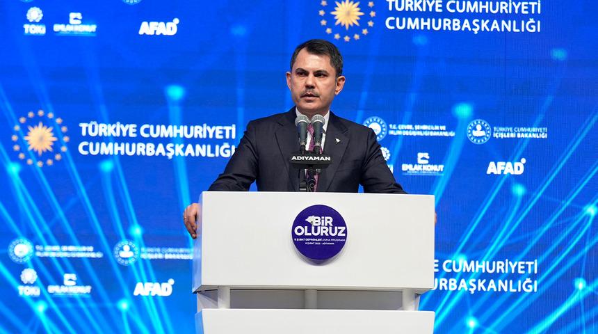 Adıyaman'da deprem şehitleri anıldı! Bakan Kurum: 'Şehirlerimiz ayağa kalktıkça devletimizle gurur duyuyoruz'