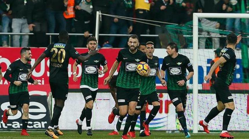 Akhisarspor kupada farklı