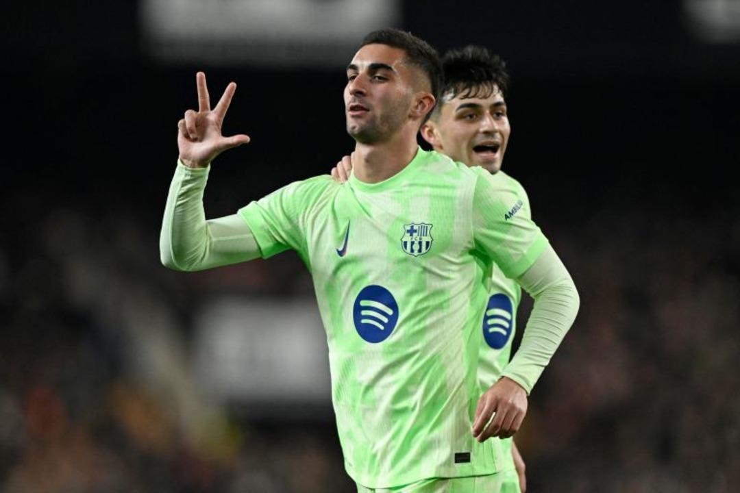 2025-02-06T210723Z_1766438161_UP1EL261MOAOK_RTRMADP_3_SOCCER-SPAIN-VAL-BAR-REPORT-1738876311