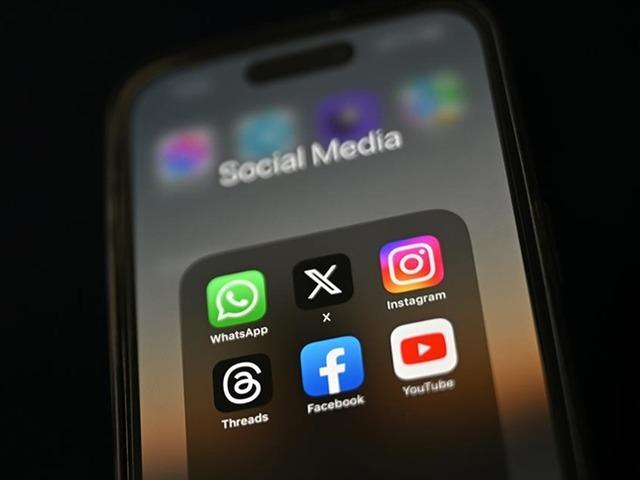 AB'nin d&uuml;zenlemeleri, sosyal medya devlerinin hedefinde