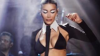 Daha yeni aşkını ilan etmişti! İrem Derici doğum günü partisine gelinlikle gitti! Yorum yağdı...