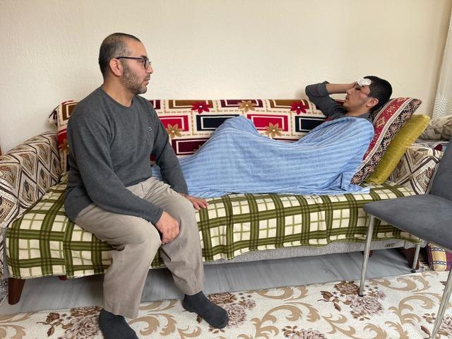 Isparta da sahipsiz köpeklerin saldırısında yere düşen gencin kafatası çatladı 1