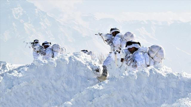 8 terörist daha etkisiz! Mehmetçik'ten Irak'ta teröre yeni darbe