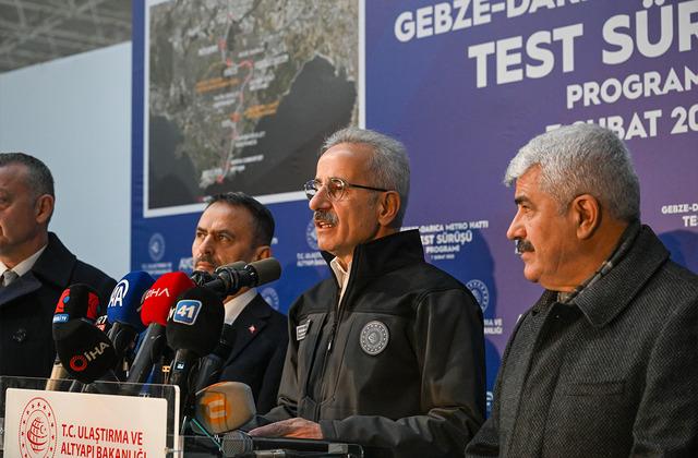 Açılış tarihi belli oldu! Beklenen metro hattında ilk test sürüşünü Bakan Uraloğlu yaptı...