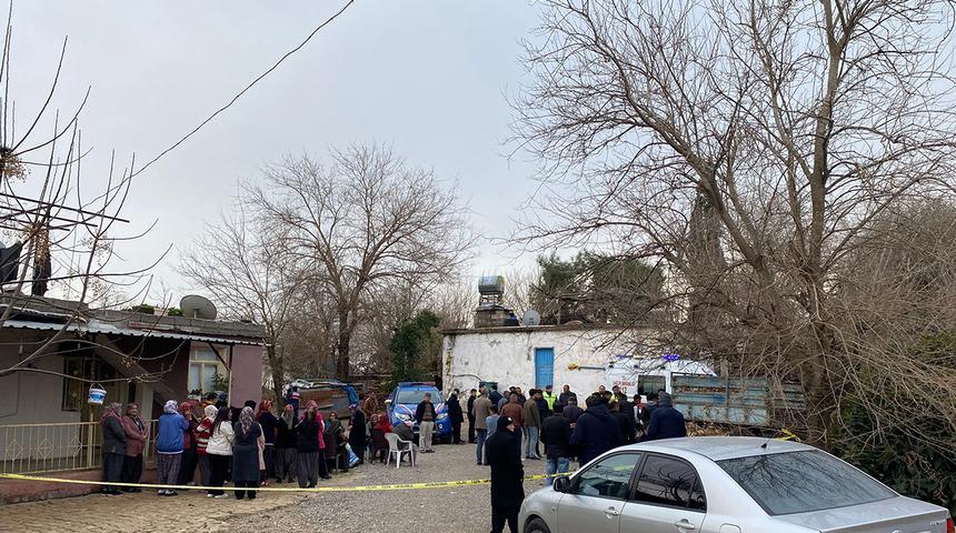 Baba-oğul arasında tartışma kanlı sonuçlandı: 80 yaşındaki babasına baltayla saldırdı! 