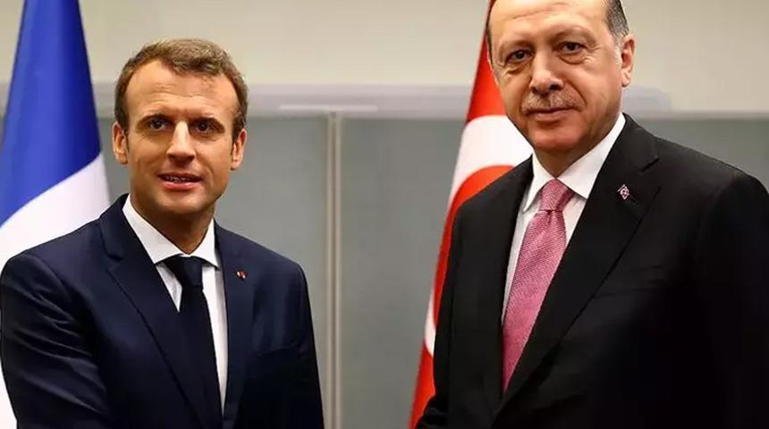Cumhurbaşkanı Erdoğan, Fransız mevkidaşı Macron ile telefonda görüştü