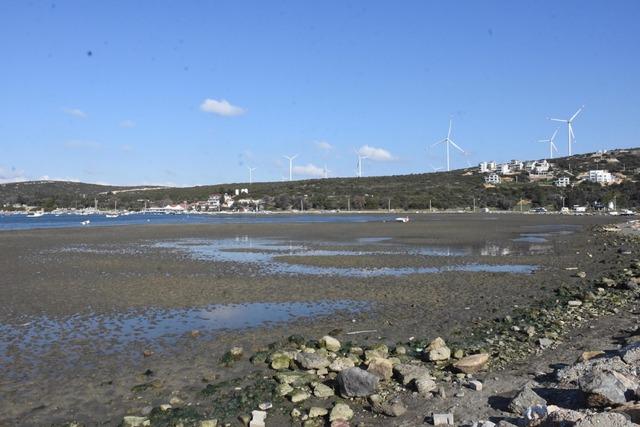 Sular 100 metre çekilmişti... İzmir'deki korkutan görüntülerle ilgili uzman isimden çarpıcı değerlendirme!