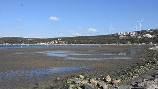 Sular 100 metre çekilmişti... İzmir'deki korkutan görüntülerle ilgili uzman isimden çarpıcı değerlendirme!