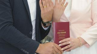 TÜİK açıkladı: Şırnak evlenmiyor, İzmir sürekli boşanıyor