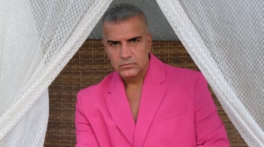 Tam 9 yıl önce satın aldı! Berdan Mardini'nin 3 katlı lüks villası sosyal medyada gündem oldu! İçinde konser salonu bile var... 