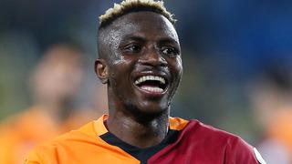 Osimhen için Napoli'ye rekor bonservis teklifi! 80 milyon Euro verdiler, Napoli düşünmeden 'evet' dedi...