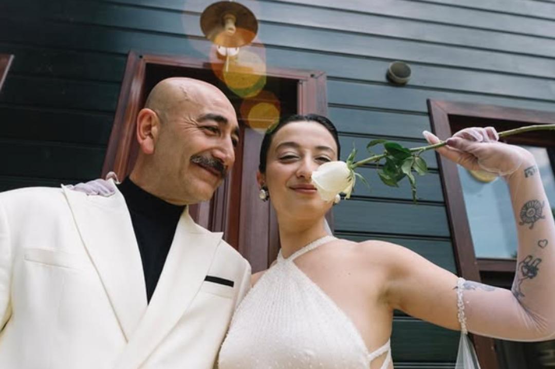 O Ses Türkiye jürisi Melike Şahin evli mi? Melike Şahin in eşi Sedat Arpalık kaç yaşında? 4