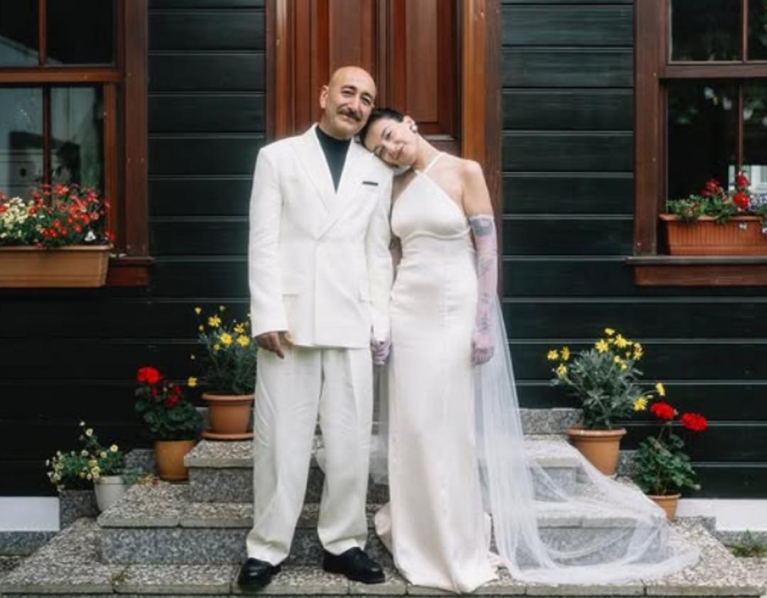 O Ses Türkiye jürisi Melike Şahin evli mi? Melike Şahin in eşi Sedat Arpalık kaç yaşında? 1