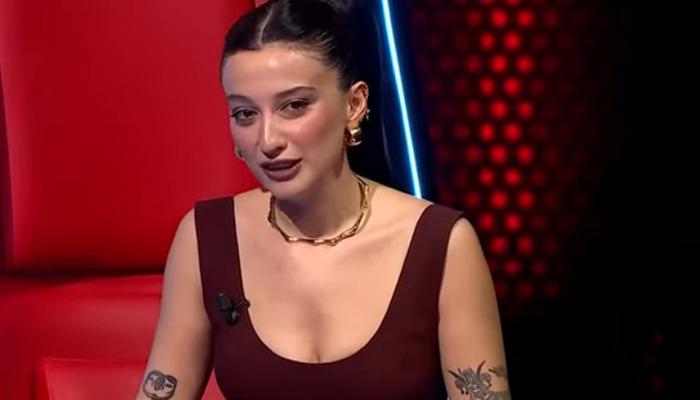 Eşiyle yaş farkı dikkat çekti! Aşk pozları gündemde