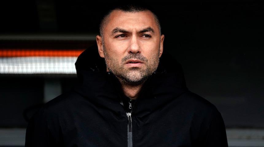 Yaptığı hareket maçtan daha çok konuşuldu! Kasımpaşa teknik direktörü Burak Yılmaz Çaykur Rizespor maçında kırmızı kart gördü