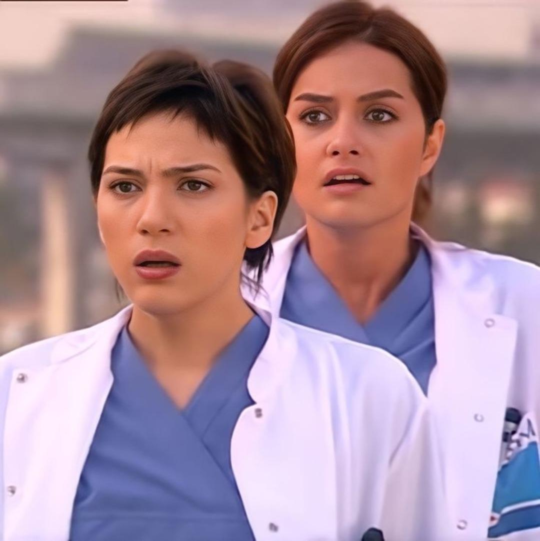 Doktorlar ın Ela sı ve Zenan ı bir araya geldi! Melike Güner ile Yasemin Özilhan ın değişimi gündem oldu! 2