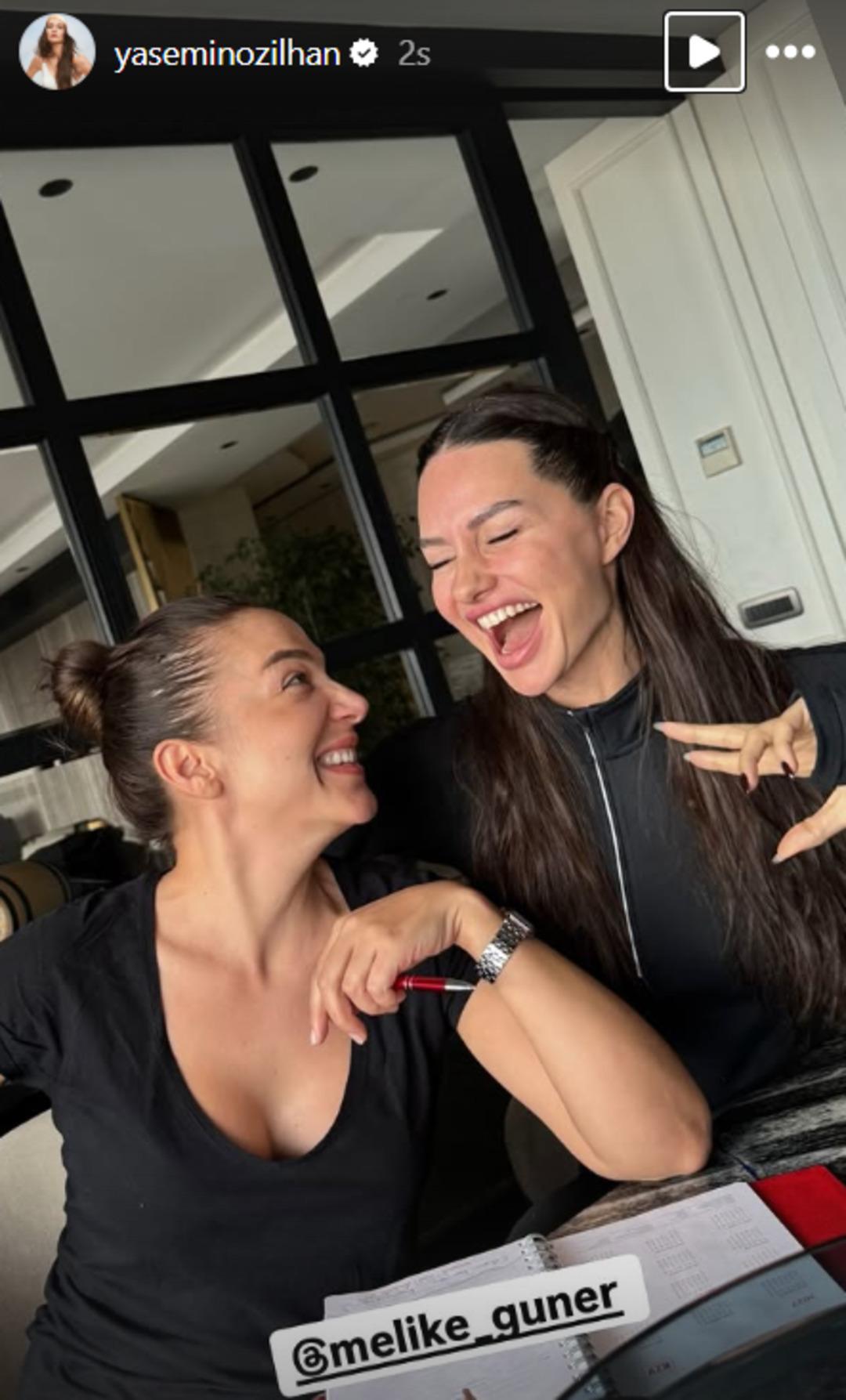 Doktorlar ın Ela sı ve Zenan ı bir araya geldi! Melike Güner ile Yasemin Özilhan ın değişimi gündem oldu! 4