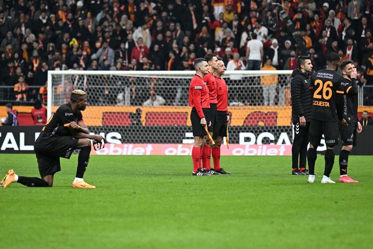 Adana Demirspor, Galatasaray maçında sahadan çekildi, dünya basını böyle gördü: Türk futbolunda skandal! G5