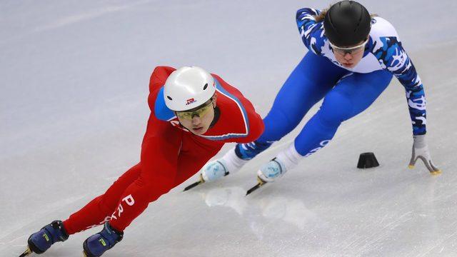 Kuzey Koreli sporcu Olimpiyatlar'ın başlangıcı öncesinde antrenman yaparken