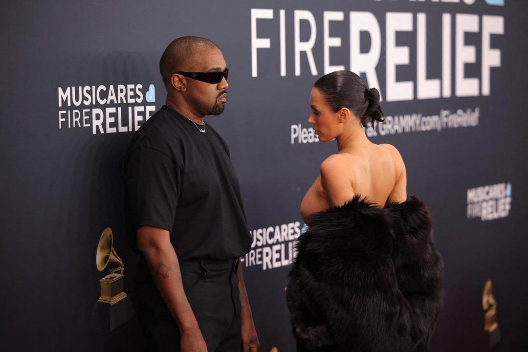 Kanye West Hitler övdü, cinsel içerikli film sevgisini paylaştı yetmedi nefret kustu! Elon Musk bile takipten çıktı 1