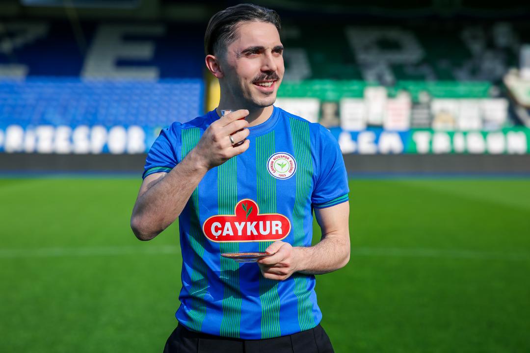 556928_CAYKUR-RIZESPOR-INGILTERE-CHAMPIONSHIP-