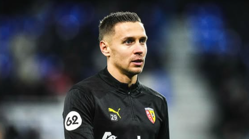 SON DAKİKA: Galatasaray 5. transferini resmen açıkladı! Sarı-Kırmızılılar Przemyslaw Frankowski transferini resmen duyurdu