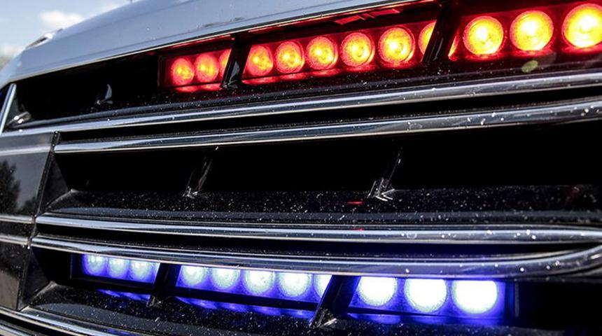 Çakarlı araçla gövde gösterisi pahalıya patladı! Sosyal medyada meydan okudu: 140 bin tl ceza yedi! 