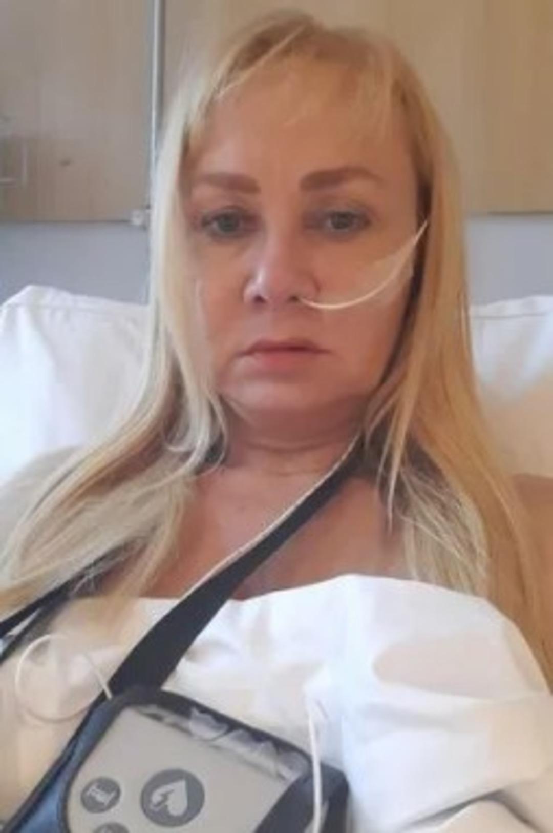 6 ay boyunca her gün kustu!  Zannedildiğinden daha yaygınmış... 10 kişiden 1 ini etkiliyor: "Çok acı çekiyordum" 1