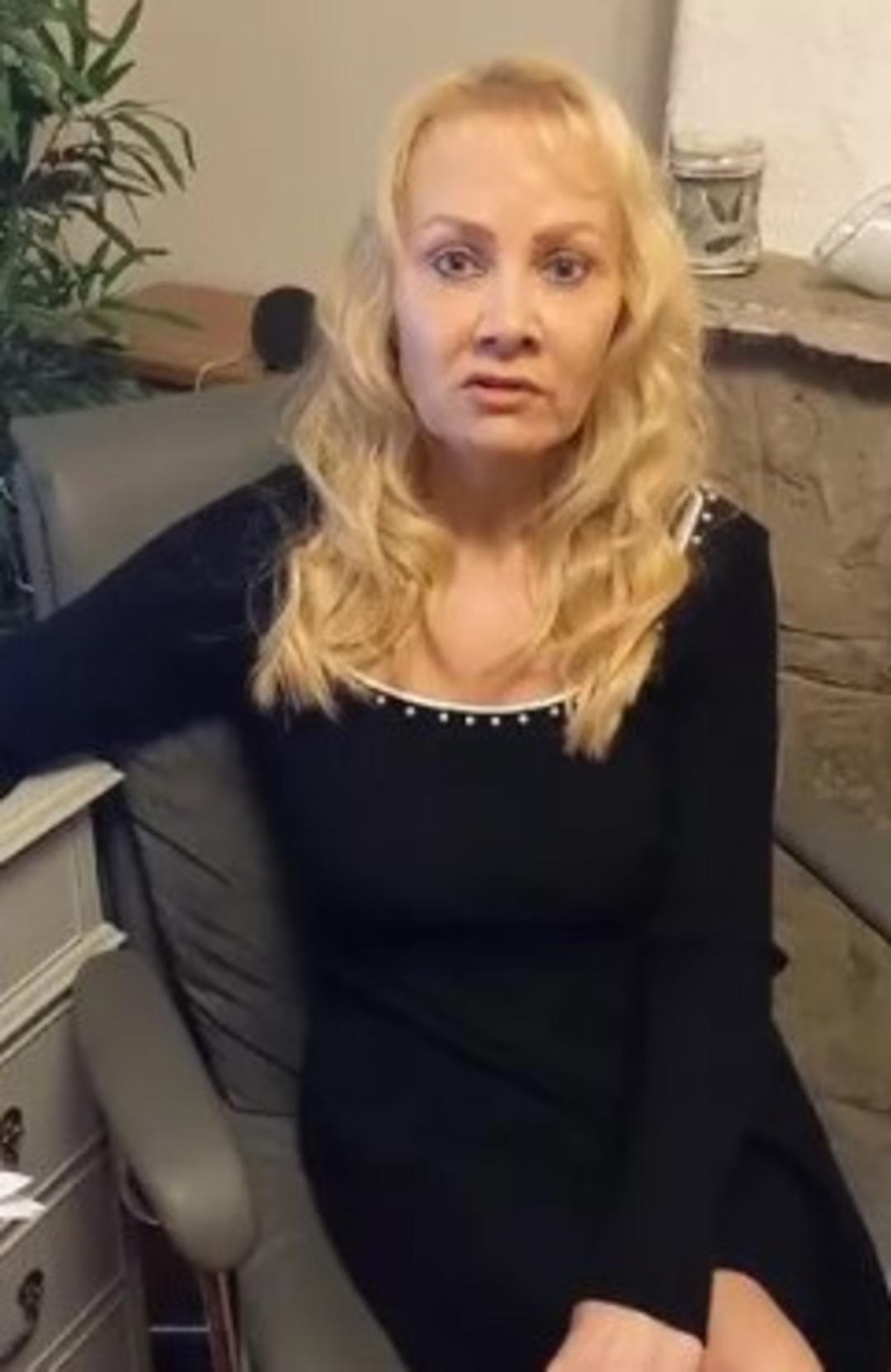 6 ay boyunca her gün kustu!  Zannedildiğinden daha yaygınmış... 10 kişiden 1 ini etkiliyor: "Çok acı çekiyordum" 3