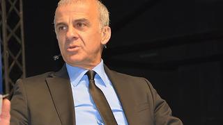 Fenerbahçe'nin efsane ismi Oğuz Çetin yoğun bakıma kaldırıldı!