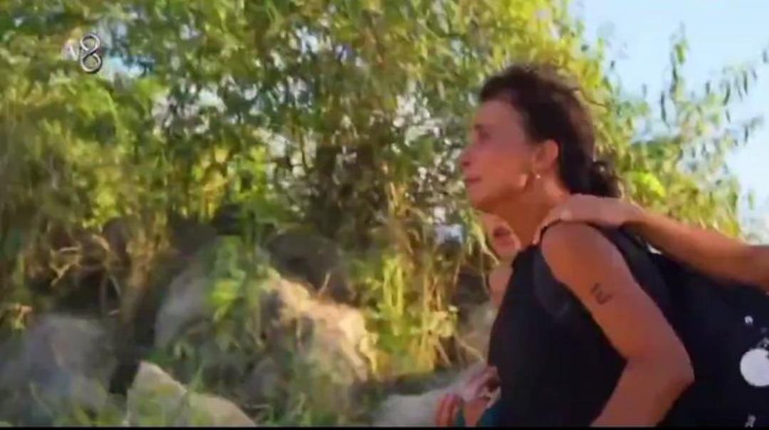 Survivor da Pınar ve Sema kaosu! Önce Pınar sonra Sema gitti... Dokunulmazlık oyunu iptal edildi 4