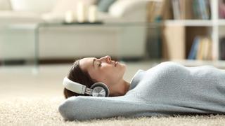 Sürekli aynı türde müzik dinlemek neden bir süre sonra sıkıcı hâle gelir?