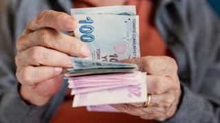 O oran seneler içerisinde eriyip gitmiş... Emekliler yatacak ikramiyeyi düşünüyor ancak beklenti düştükçe düşüyor! 