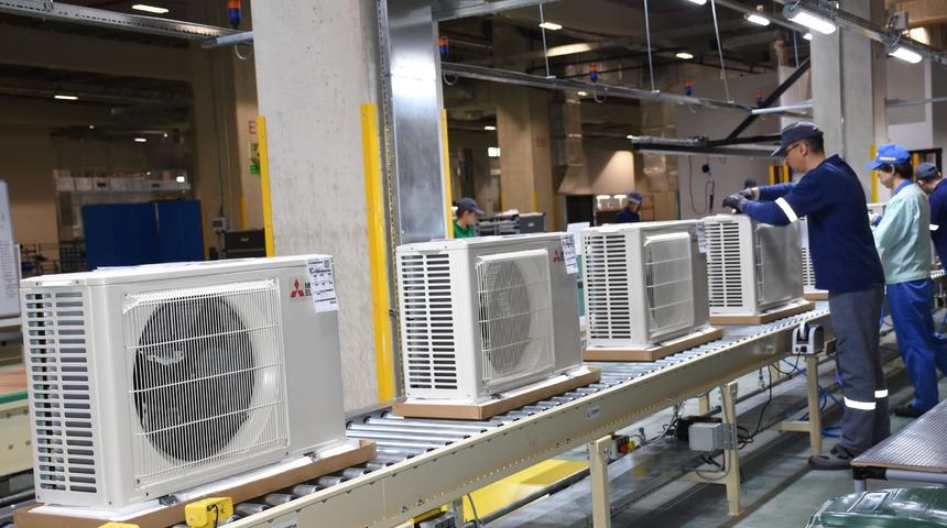 Bakan &Ouml;zl&uuml;: İzmir, d&uuml;nyanın &ouml;nde gelen marka kentlerinden olmayı başardı (3)