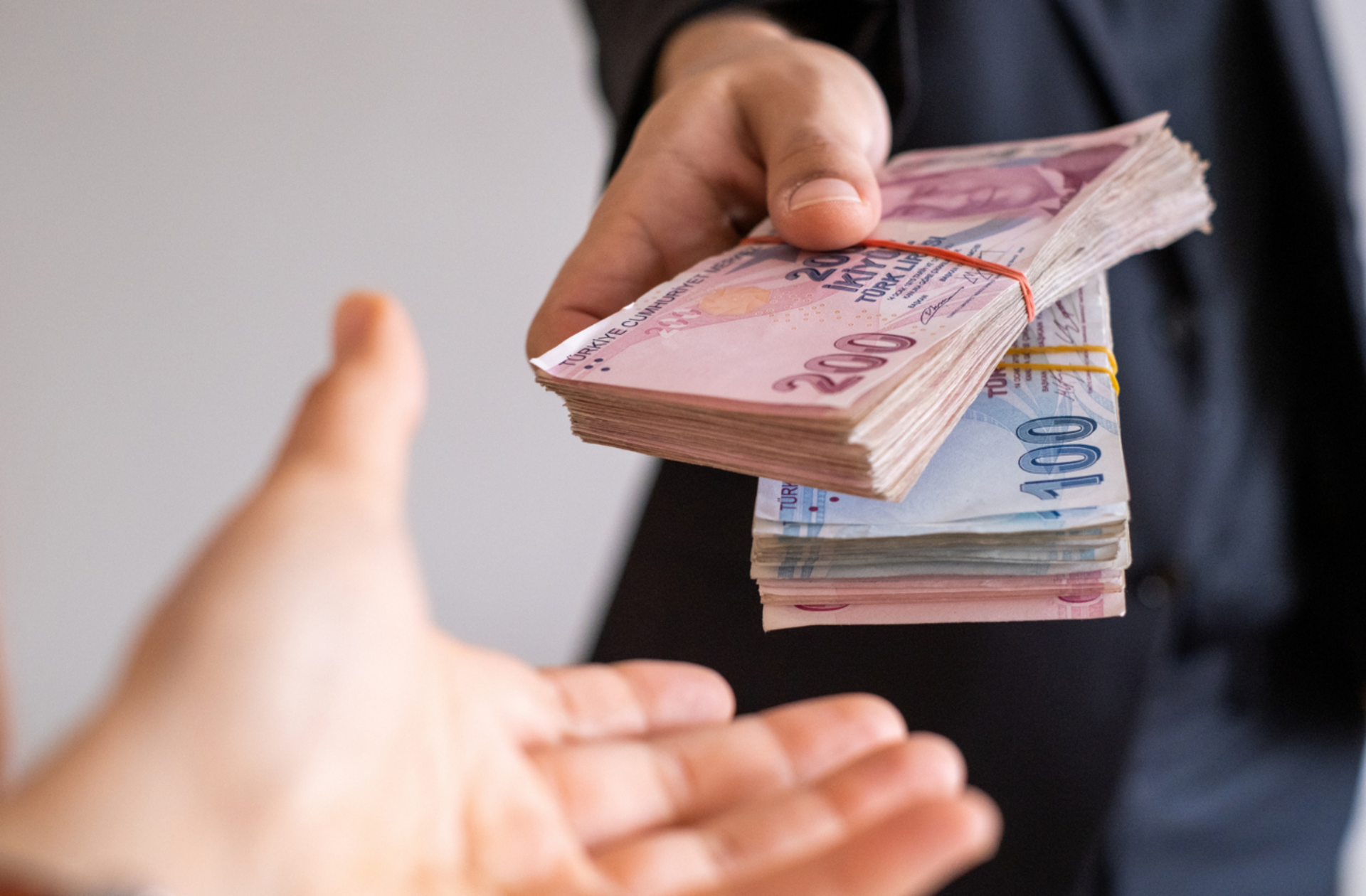 Bankalar faizsiz nakit limitlerini yükseltti! Hangi banka ne kadar faizsiz nakit veriyor?