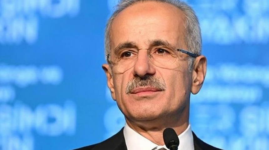 Discord ve Roblox yasağı kalkıyor mu? ve Ulaştırma Bakanı Uraloğlu'ndan 16 yaş altına sosyal medya yasağı açıklaması! 