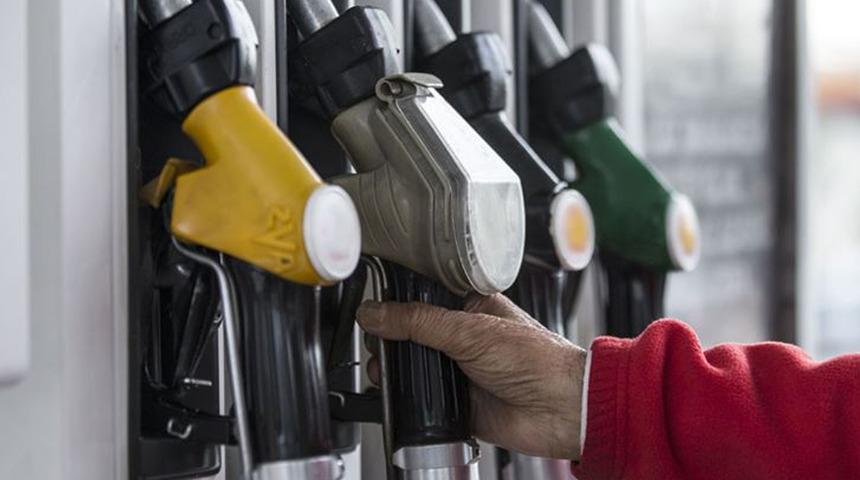 Gelişmeler akaryakıt fiyatlarında indirim beklentisini tetikledi! Kritik eşik (13 Şubat güncel benzin - motorin fiyatları)