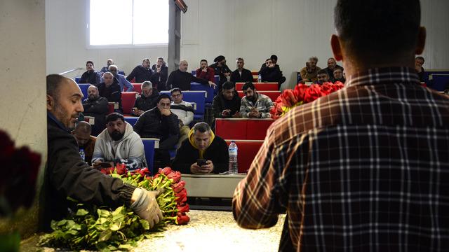 O tarih yaklaşınca fiyatlar arttı! Ucuza almak için yarış... 'Bir haftadır telaş var'