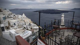 Santorini'deki depremler yüzünden ada 6 santim hareket etti! Volkanın uyanma riski var...