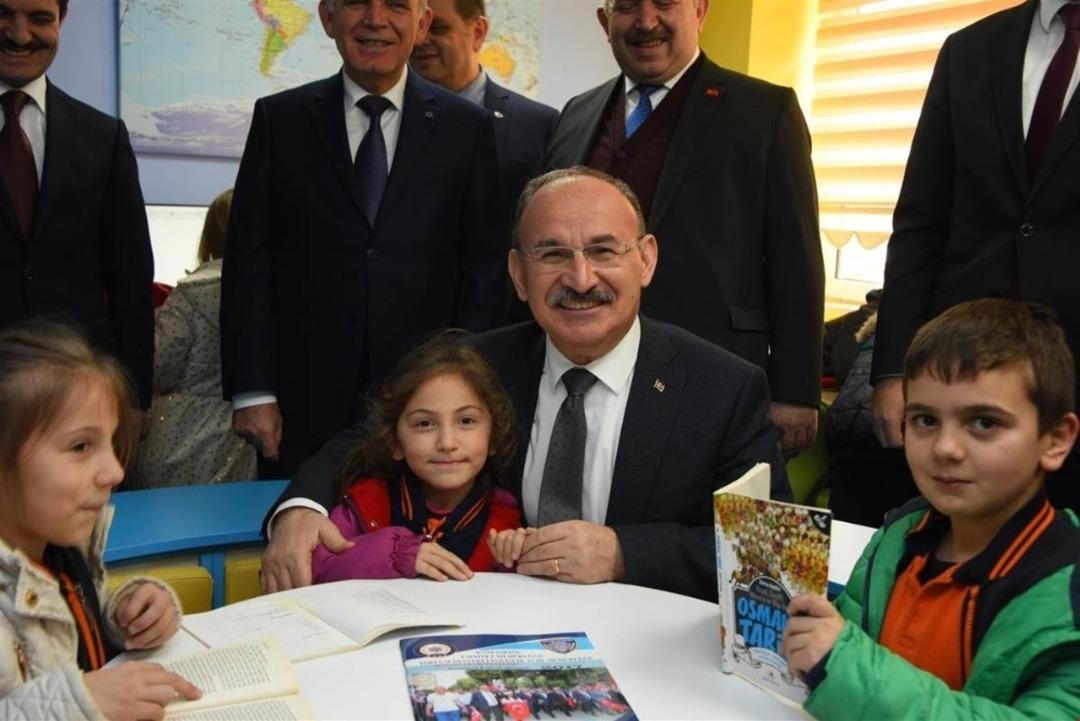 Şehit polis memuru Şerife &Ouml;zden Kalmış&rsquo;ın adı k&uuml;t&uuml;phanede yaşatılacak