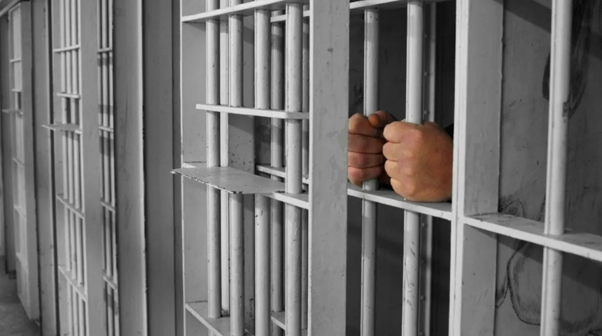 Akıllara durgunluk veren olay! "Hakim müşterim" dedi, ev hapsi vaadiyle dolandırıldı! Firari duruma düşünce...