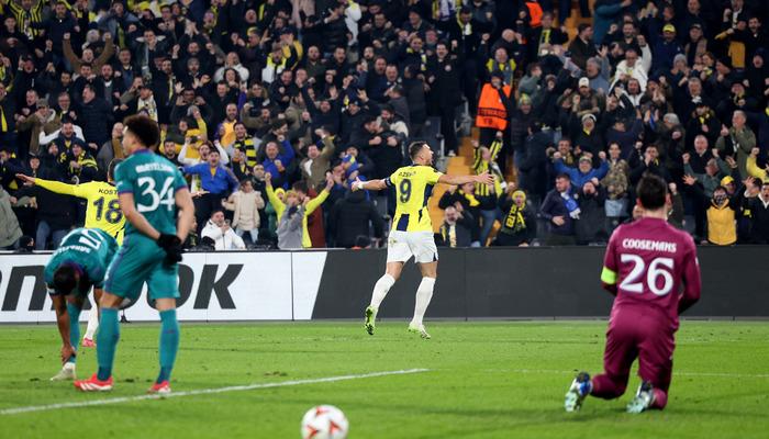 Kadıköy'de 33 dakikada 2 rekor! Tarihe geçtiler...