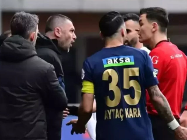 Kırmızı kart görmüştü! Kasımpaşa Teknik Direktörü Burak Yılmaz'a men cezası 