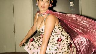 Kalben yine yerinde duramadı! İlginç dansı sosyal medyada gündem oldu! 'Zayıflasan güzel kadınsın'