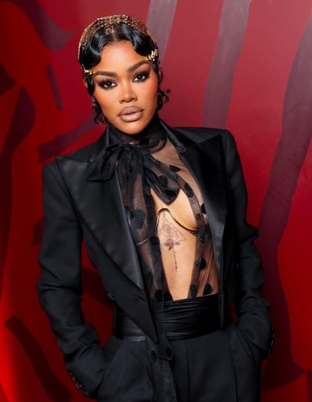 En seksi kadın seçilmişti! Teyana Taylor tülden gömleğinin düğmelerini açık bıraktı! İddialı tarzı olay oldu 4